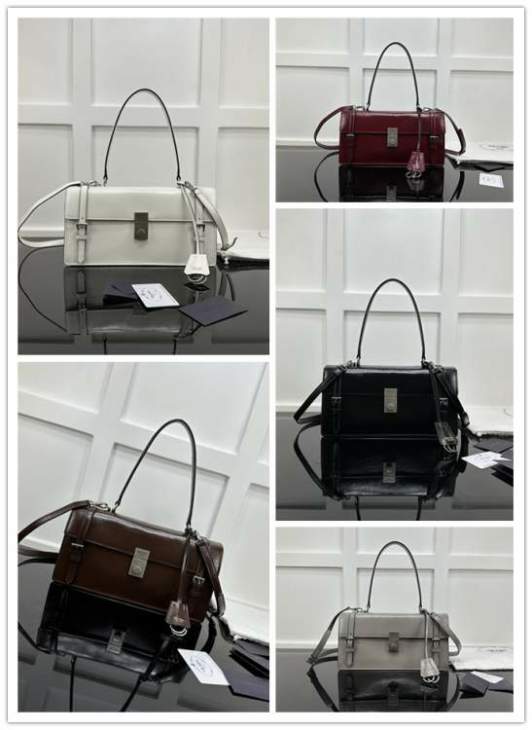Picture of Prada Handbags _SKUfw208373092fw